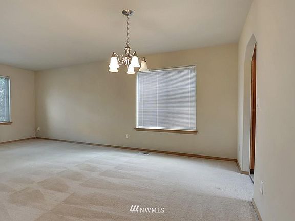 3rd image of 8008 185th Street Ct E