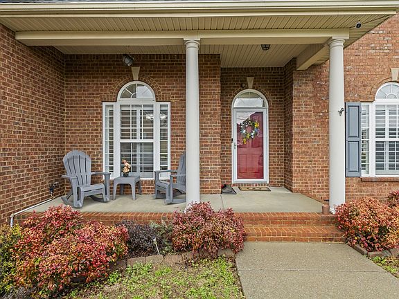 4th image of 504 McGrath Dr