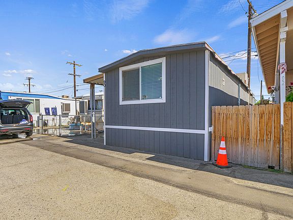 2nd image of 723 W Avenue I Space A90