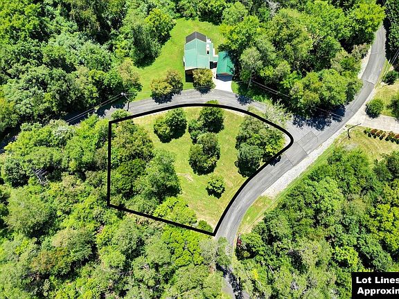 2nd image of 445 Chelaque Way