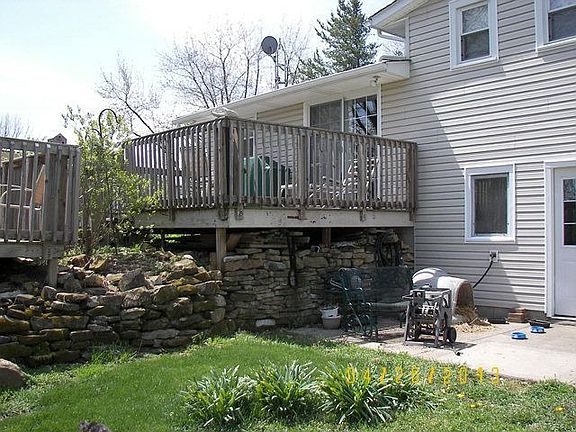 3rd image of 1124 Brookdale Dr