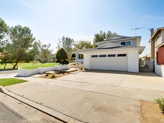 2nd image of 12047 Mayes Dr