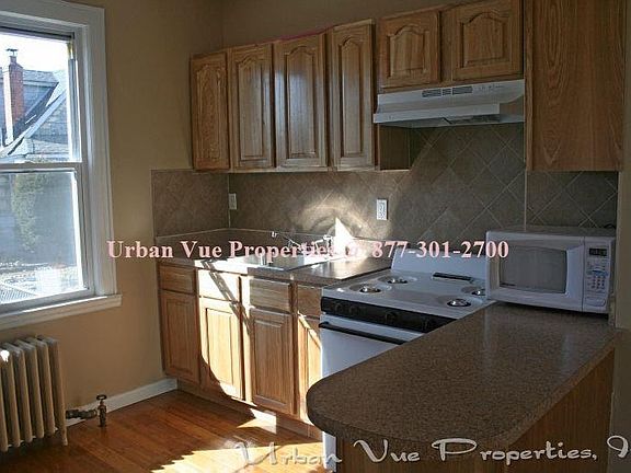 3rd image of 8038 170th St