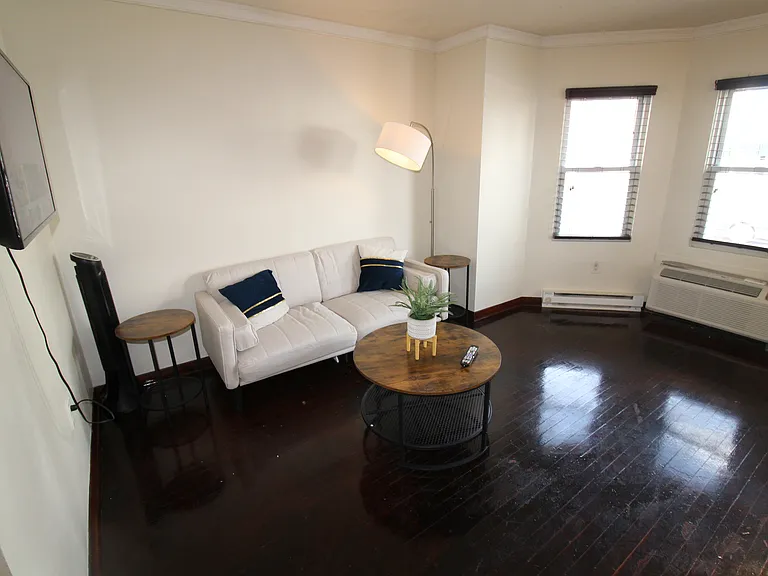 218 Alexander Ave #APART1 — Photo 7