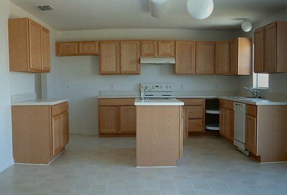 4th image of 176 Vista View Ave