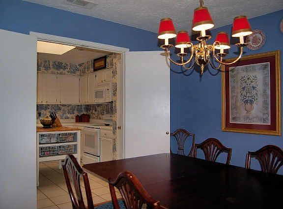 5th image of 908 Seabrook Dr