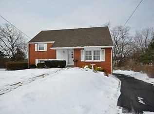421 Faith Dr, Pittsburgh, PA