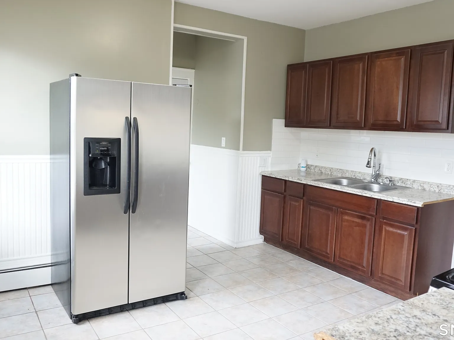 4 bed, 1.0 bath, 1200 sqft, $3,300 — Photo 4