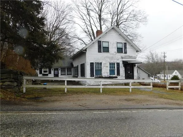 886 Chesterfield Rd, Oakdale, CT 06370