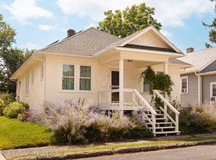 23 Janis St, Hudson, NY 12534