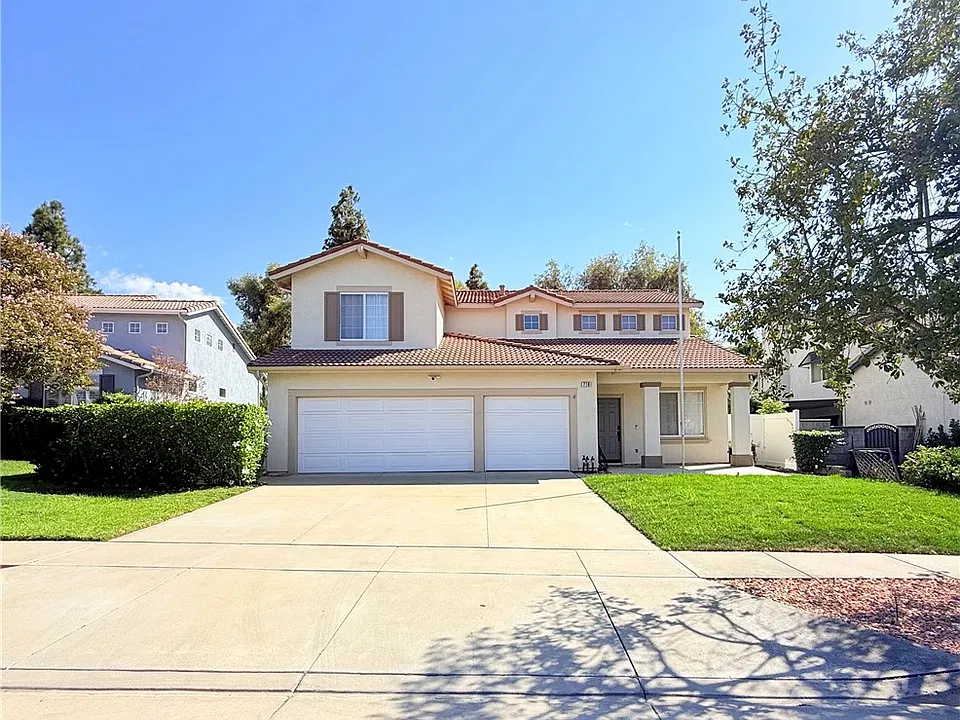710 Redondo Ln