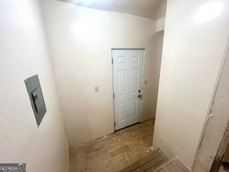 291 Terry Ct — Photo 18