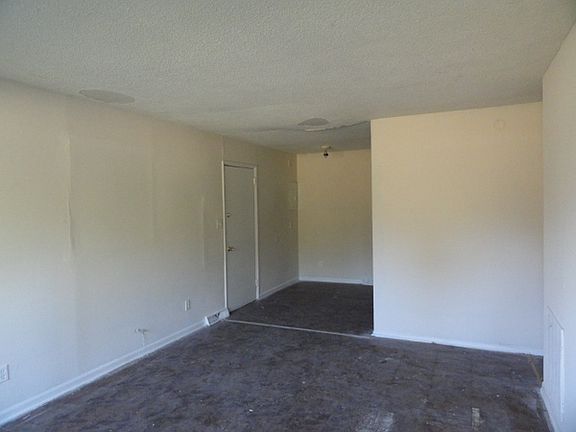 2nd image of 2311 Sunset Dr