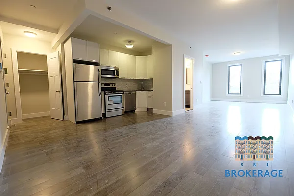 Rented by SBJ Brokerage, LLC | media 37