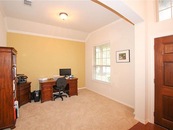 4th image of 411 Fairland Dr