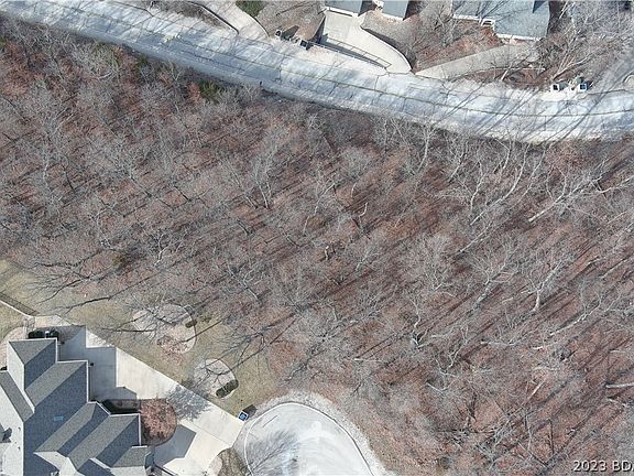 4th image of 288 Palisades Dr