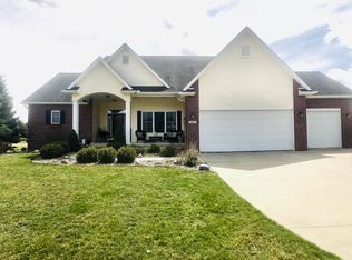 5489 Wheatland Dr, Tecumseh, MI 49286