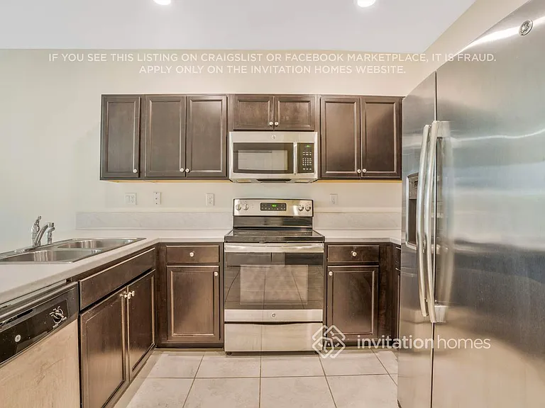 11457 SW 253rd St — Photo 9
