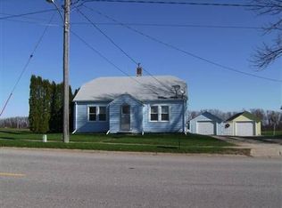 803 E 4th St, Wellsburg, IA 50680