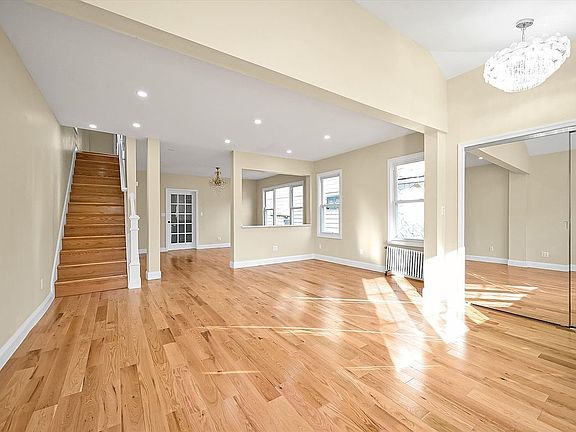 5th image of 111-44 Witthoff St