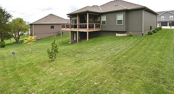 5th image of 306 Fairview Cir