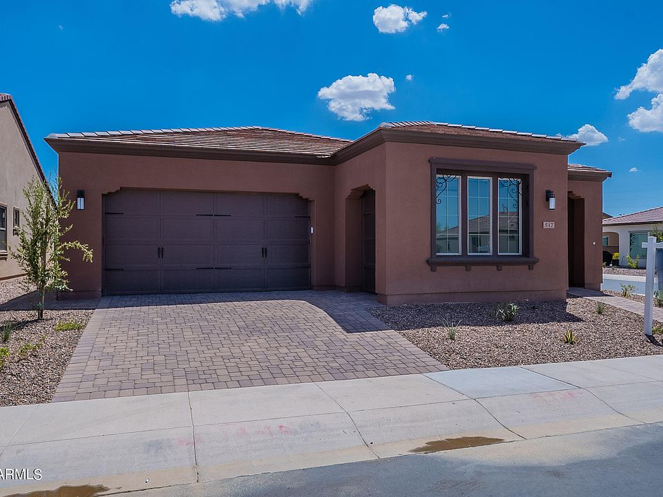 1st image of 517 E VETERANS Way