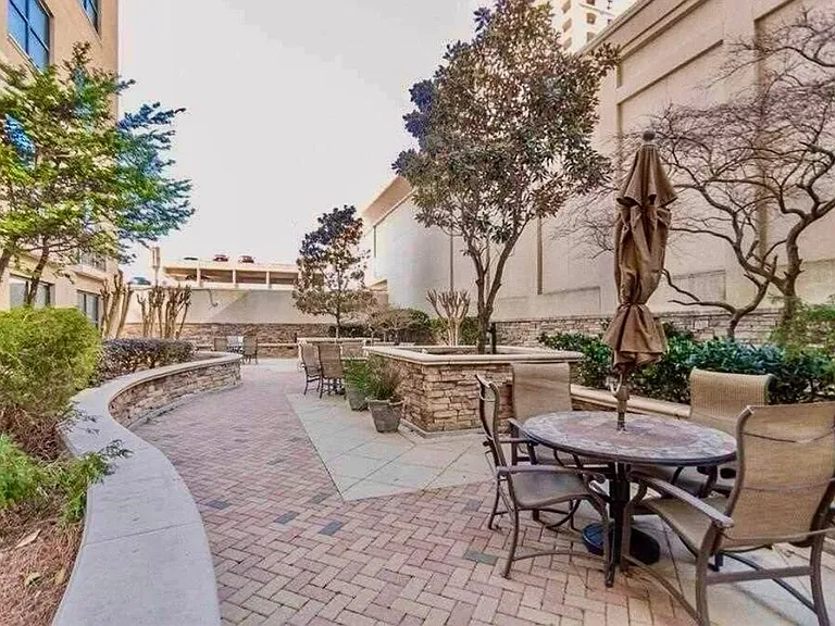 3040 Peachtree Rd NW #8 — Photo 19