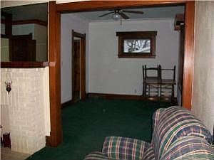 4th image of 1517 Carlyle St