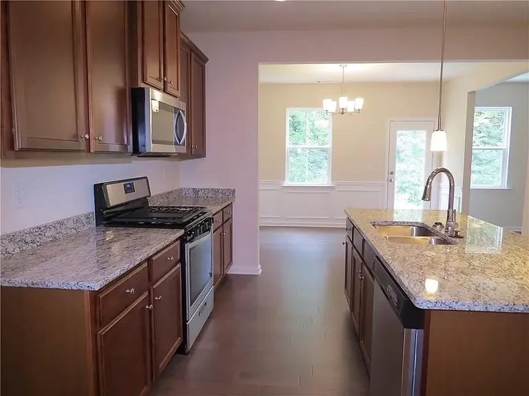 5640 Berney Cir — Photo 16