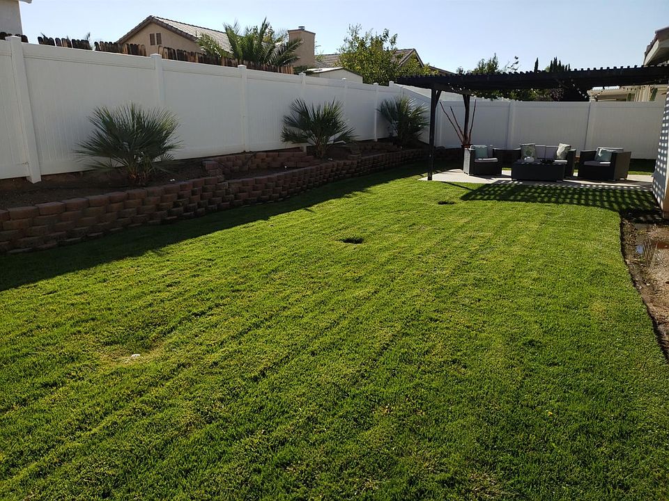 2nd image of 14029 Dahlia Dr