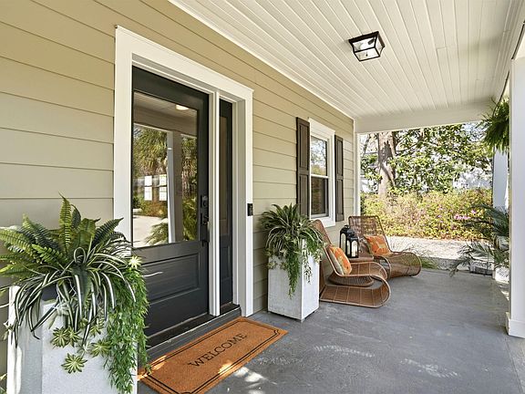 3rd image of 303 Woodland Shores Rd