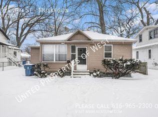 2924 8th St, Muskegon Heights, MI