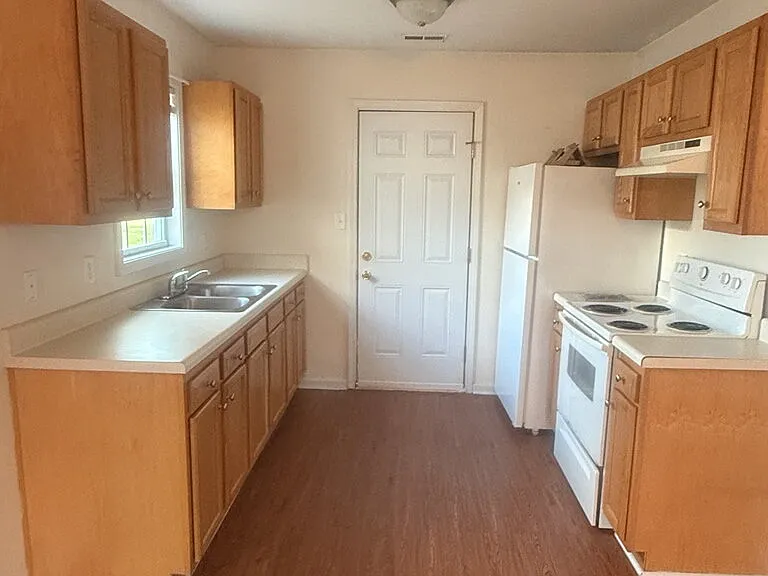 121 Simmental Ln — Photo 4