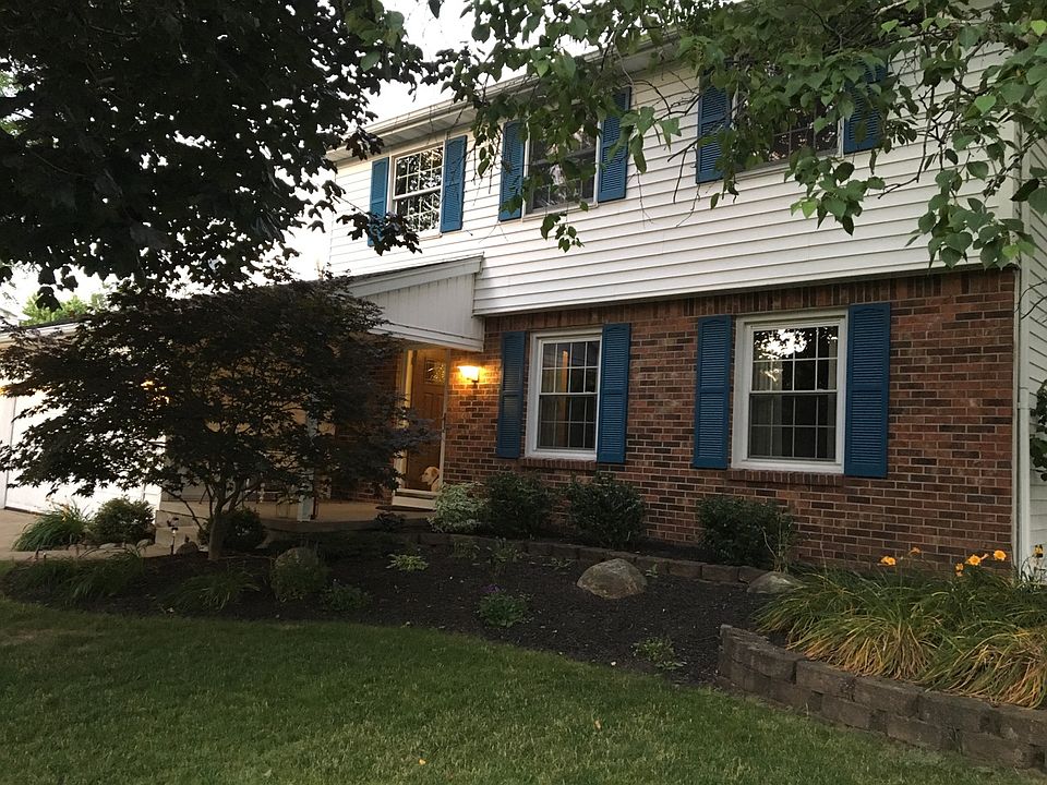 1st image of 43 Old Orchard Ln