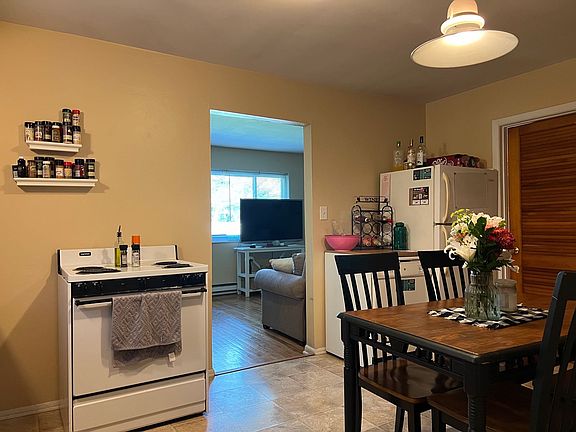 4th image of 1021 W Cascade Ave #1023