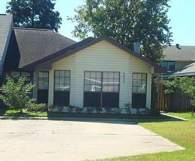 1st image of 1811 S Tallowood Dr