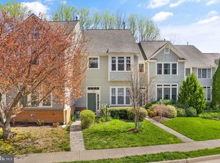 1227 Weatherstone Ct, Reston, VA 20194