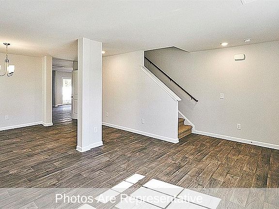 5th image of 471 Daniel Dr #36
