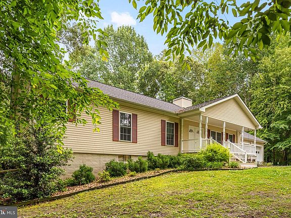 4th image of 9563 Mohawk Dr