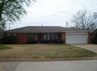 2208 W Parkview Ave, Duncan, OK 73533