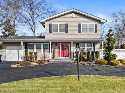 5 Sorowoc Lane, Bay Shore, NY, 11706