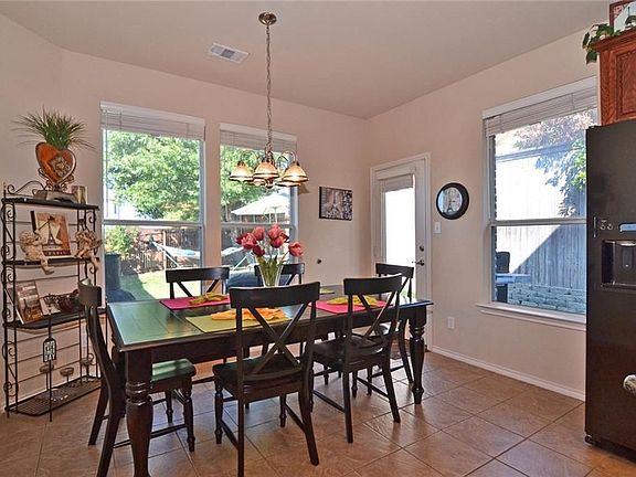 3rd image of 2220 Paige Ct