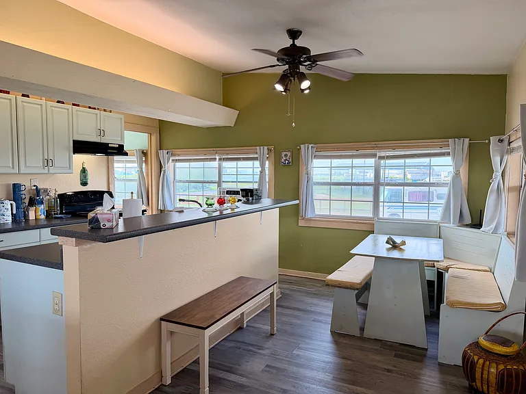 219 Flamingo St — Photo 16