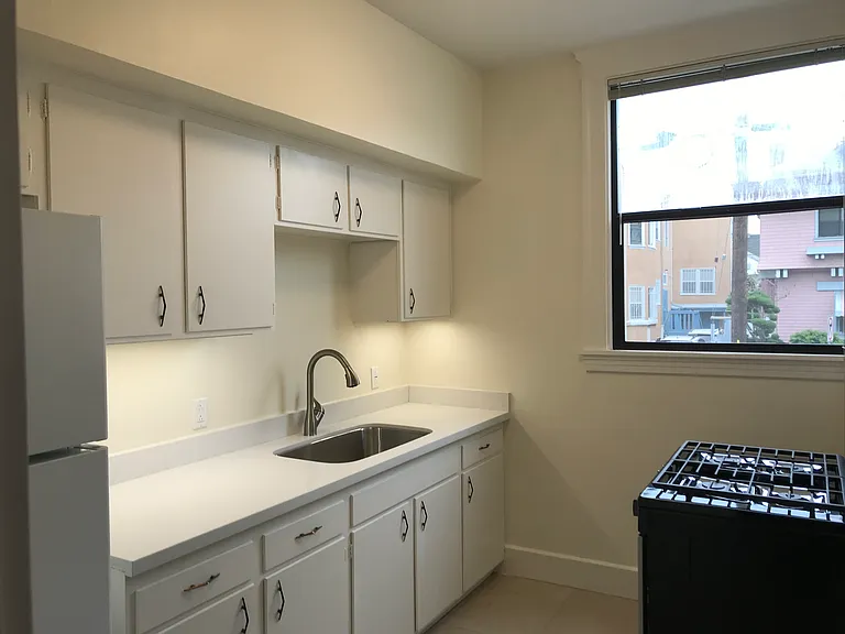 1545 3rd Ave #1 — Photo 8