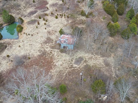 3rd image of 312 Adams Ln