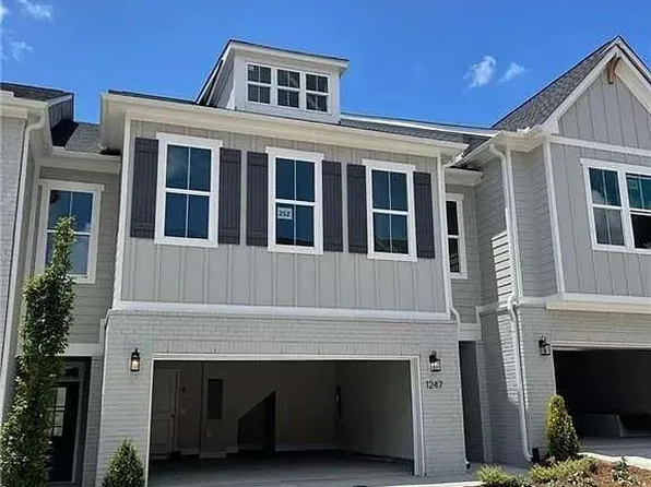 1247 Winterhaven Dr, Cumming, GA 30041