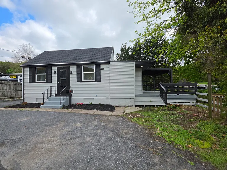 2901 Pricetown Rd — Photo 6