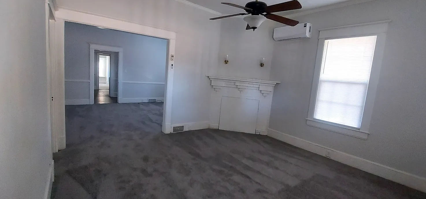 3 bed, $1,550 — Photo 2