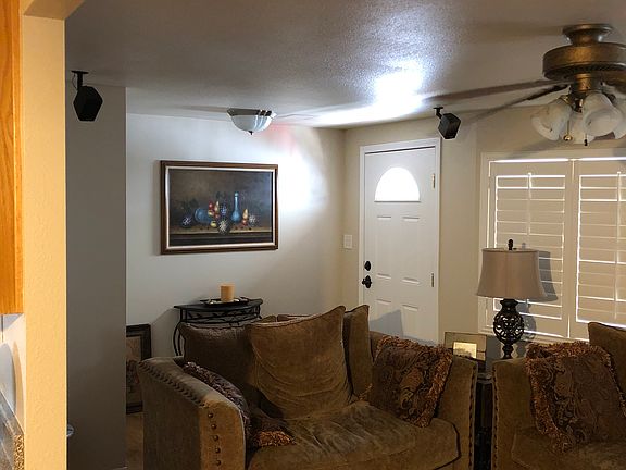 2nd image of 41900 Ivy St Space 10