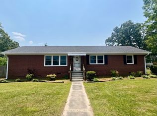 707 Kidd Dr, Burlington, NC 27217